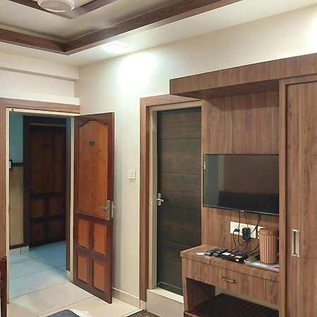 Hotel Royal Wings Elūr エクステリア 写真